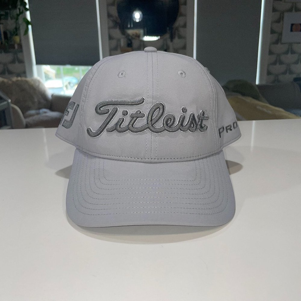 Titleist Golf FootJoy ProV1 Adjustable Cap